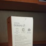Samsung Galaxy J7 SM-J710F (2016): recenzie a unui smartphone cu o baterie și o cameră bună